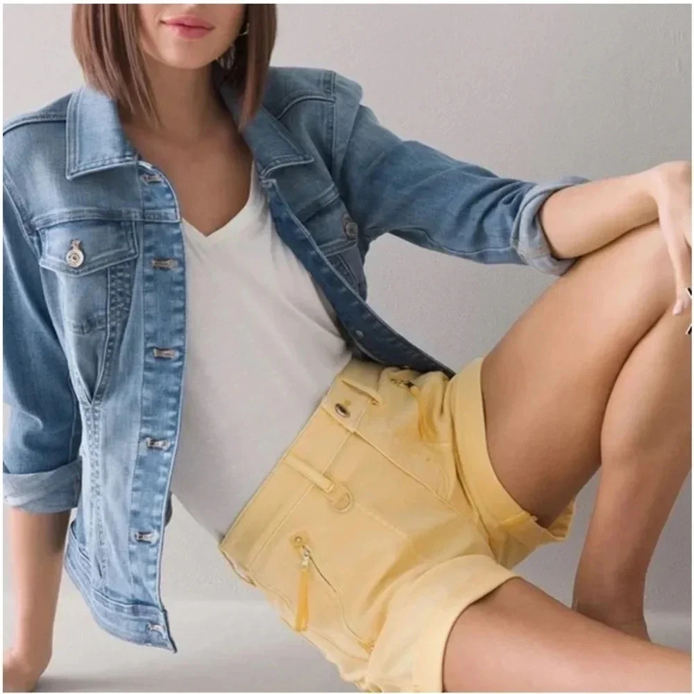 White House  Black Market Shorts Cuffed Yellow Size 2 - Picture 2 of 15